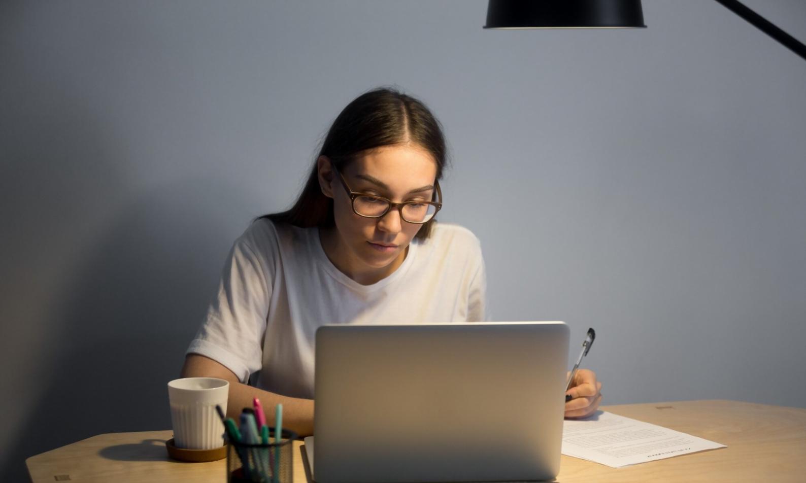 Professionelle Analyse von Finanzbetrug im Unternehmenskontext